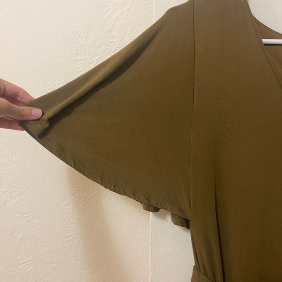 Garnet hill Flutter-Sleeve Knit Midi Dress woman’s size large quiet luxury - Picture 5 of 13